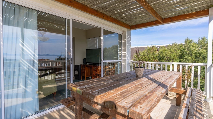3 Bedroom Property for Sale in Perlemoenbaai Western Cape